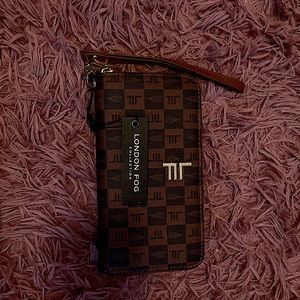 A London Fog Wallet w/ gold LF
